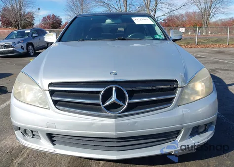 2008 Mercedes-Benz C 300 Luxury 4Matic/Sport 4Matic из США, поврежденный, VIN WDDGF81X48F092641